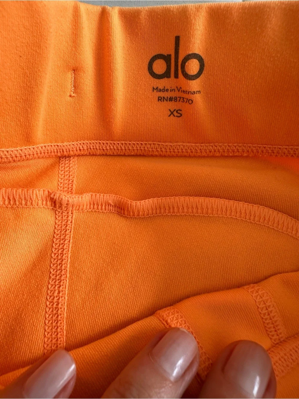 ALO Yoga Bright Orange XS Leggings - Stretch Activewear